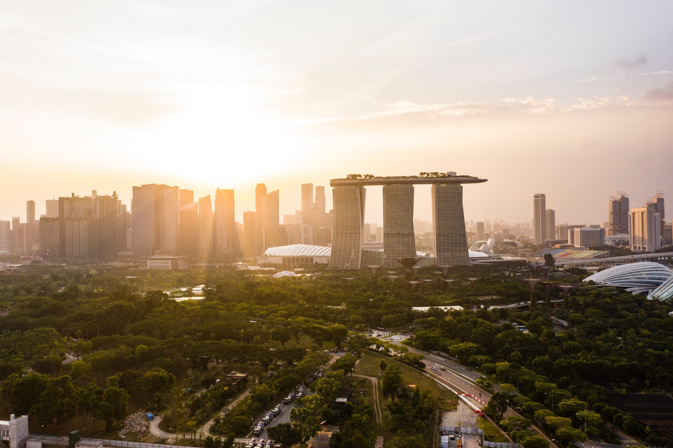 新加坡經濟復甦市場活躍，海外搶投資房市